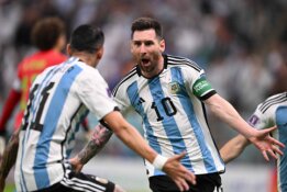 Puikius įvarčius mušusi Argentina išsaugojo viltis žengti į aštunfinalį