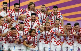 Bronzos medaliais pasaulio čempionate pasidabino Kroatijos futbolininkai