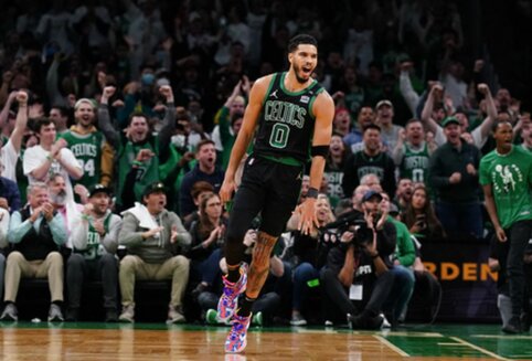 Nepasiduodantys „Celtics“ dar kartą nugalėjo „Heat“