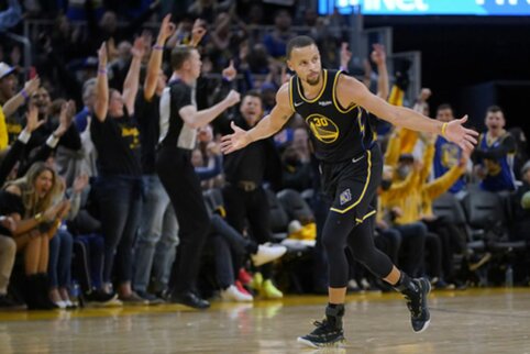 S. Curry ir K. Thompsonas išvedė „Golden State Warriors“ į konferencijos finalą
