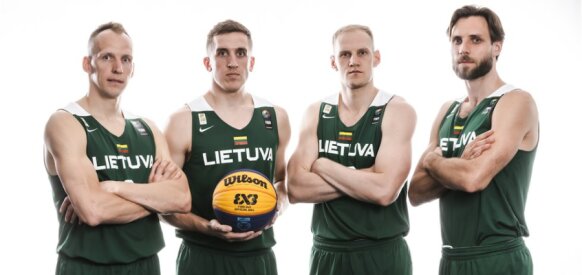 Lietuvos vyrų trijulių rinktinė pasaulio čempionate iškovojo dvi pergales iš eilės