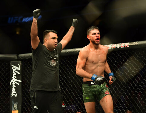 UFC „Fight Night“: Y. Rodriguezas iškovojo pergalę prieš traumą patyrusį B. Ortega