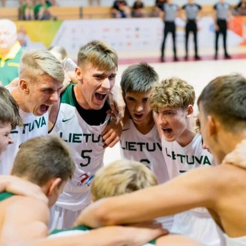 Lietuvos 16-mečiai palaužė vokiečius ir pateko į olimpinio festivalio finalą