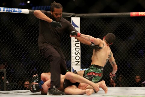 „UFC 277“: B. Moreno iškovojo laikinąjį čempiono diržą ir iškvietė į kovą D. Figueiredo