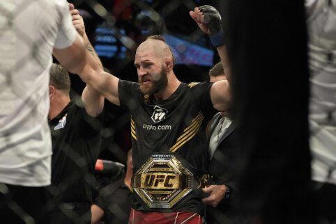 UFC turės naują čempioną: J. Prochazka dėl traumos negins diržo
