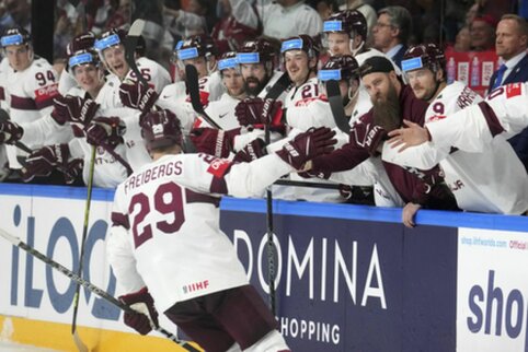 Latvijos rinktinė toliau kuria istoriją: įveikdami švedus pateko į pasaulio čempionato pusfinalį