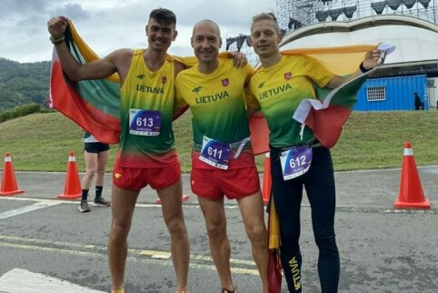 Čempionai: lietuviai laimėjo 24 valandų bėgimo pasaulio čempionatą
