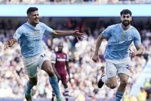 „Manchester City“ dominavimas: mėlynieji iškovojo ketvirtą „Premier“ lygos titulą iš eilės
